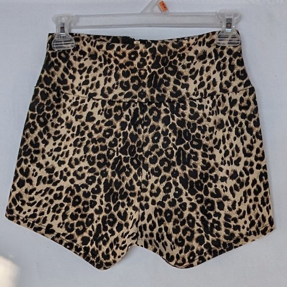 Small high-waisted form-fitting leopard print shorts w/ zipper EUC - Picture 2 of 5